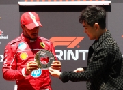 开云APP-雷诺车队力克红牛二队，汉密尔顿点燃赛场的简单介绍