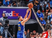 开云体育中国-勇士险胜步行者，莫兰特带队取胜