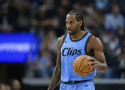 开云体育官网-辽宁队完胜雷霆，伦纳德状态火热