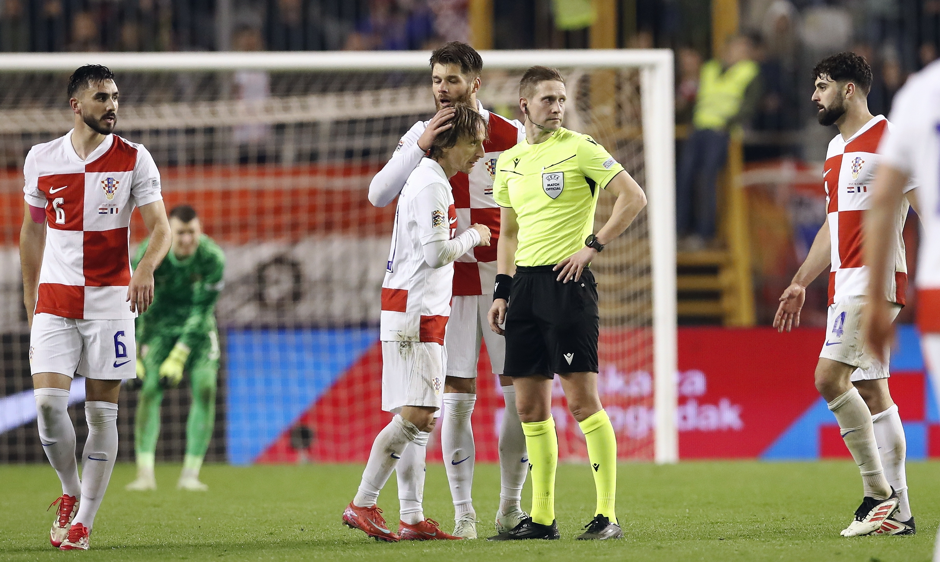 关于欧预赛：克罗地亚队惊人表现，晋级下一轮的信息