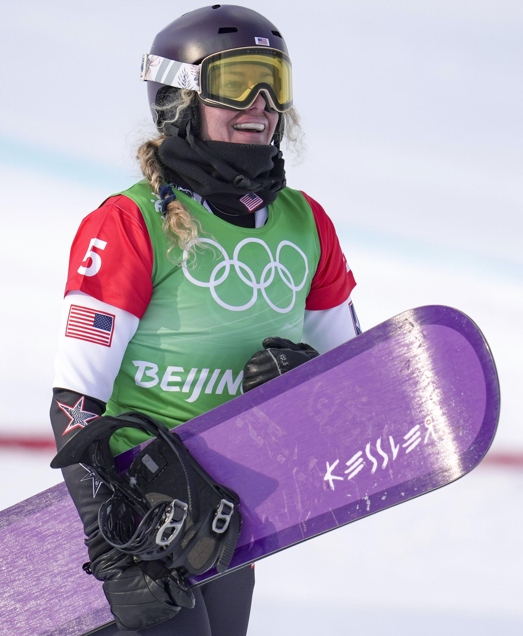 奥地利单板滑雪选手夺冠,飞驰冰雪 奥地利单板滑雪选手夺冠,飞驰冰雪