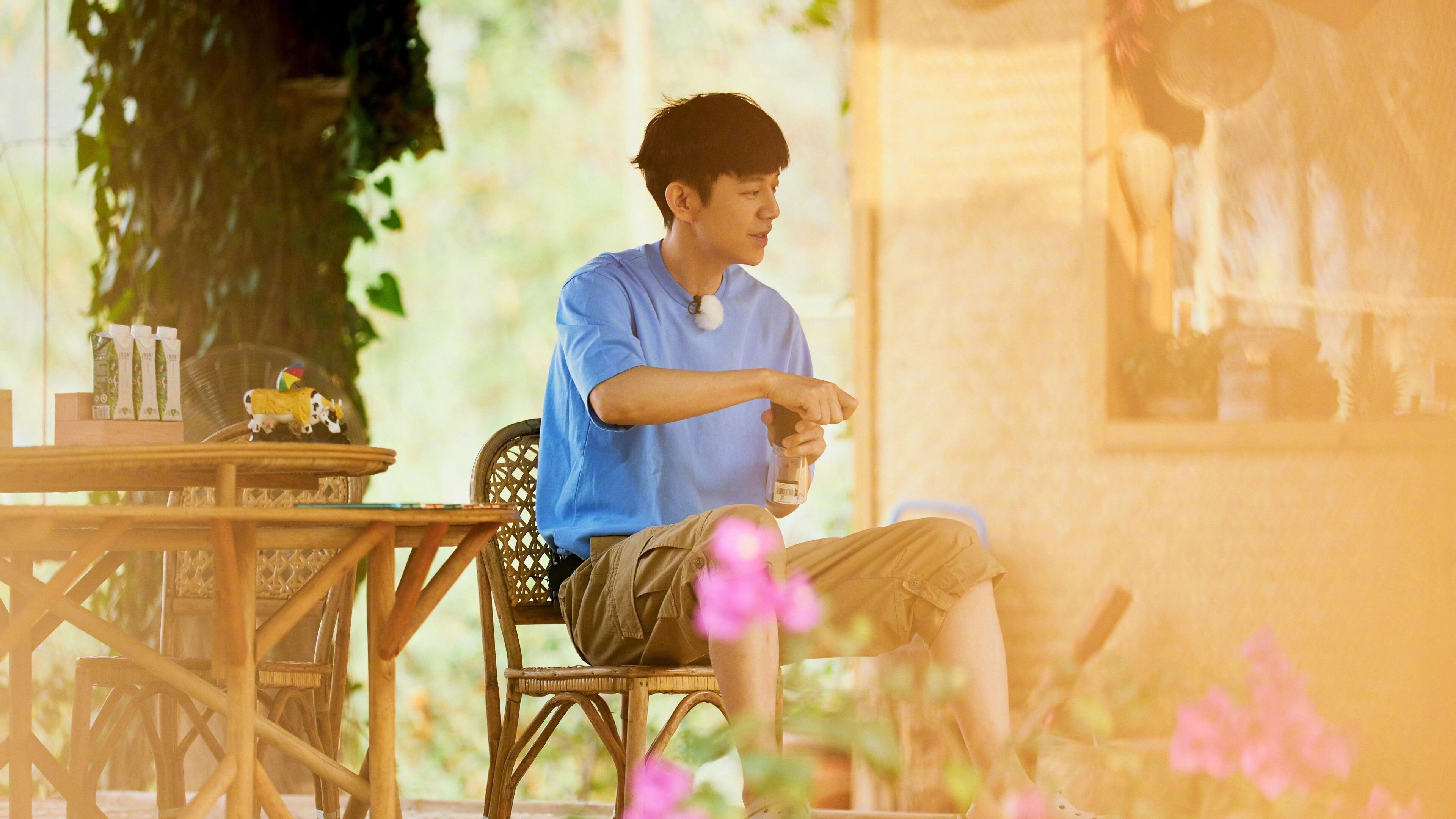 东方铁骑斩落黄色潜水艇,格鲁吉亚魔术师美加墨世界杯接管比赛