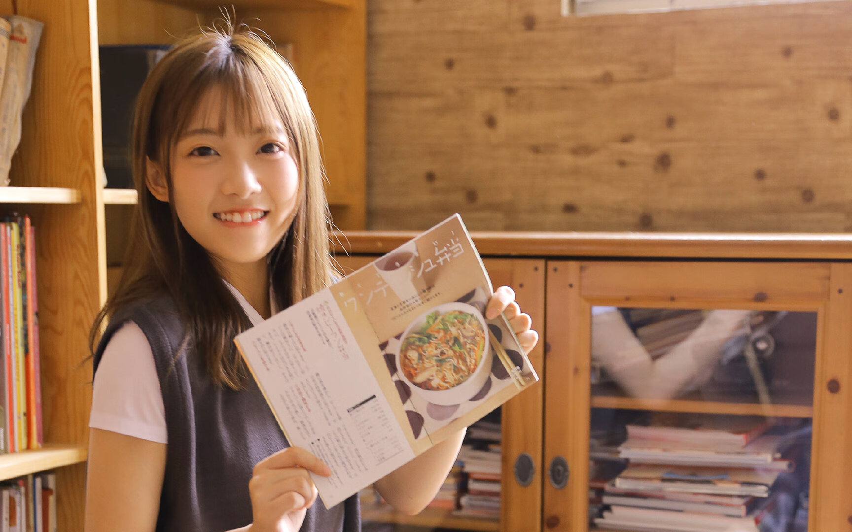 时光裂隙中的绿茵对决，坎特唯一性证明，巅峰阿森纳与里昂的双冠王幻梦