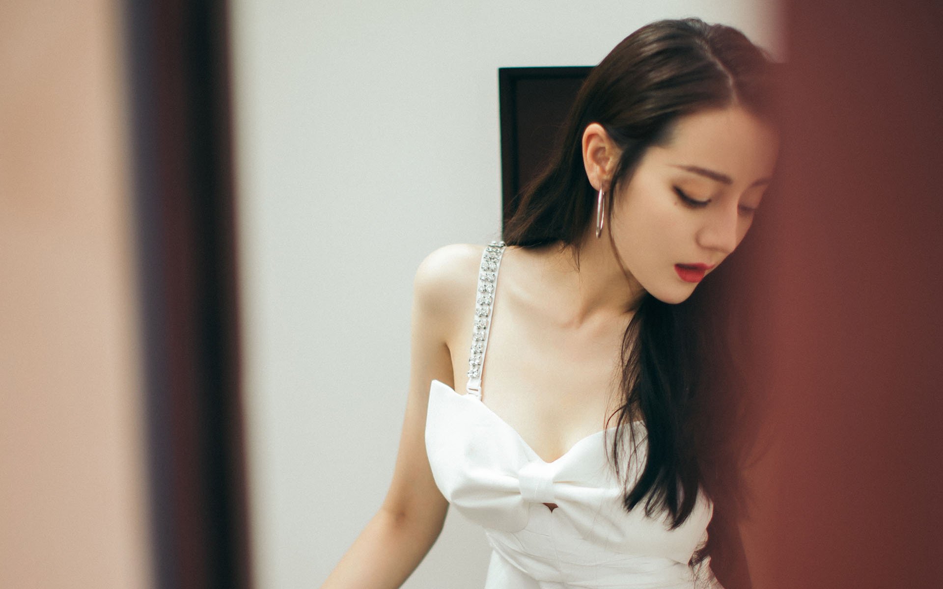 欧冠淘汰赛之夜，奥亚尔萨瓦尔的高能狂飙