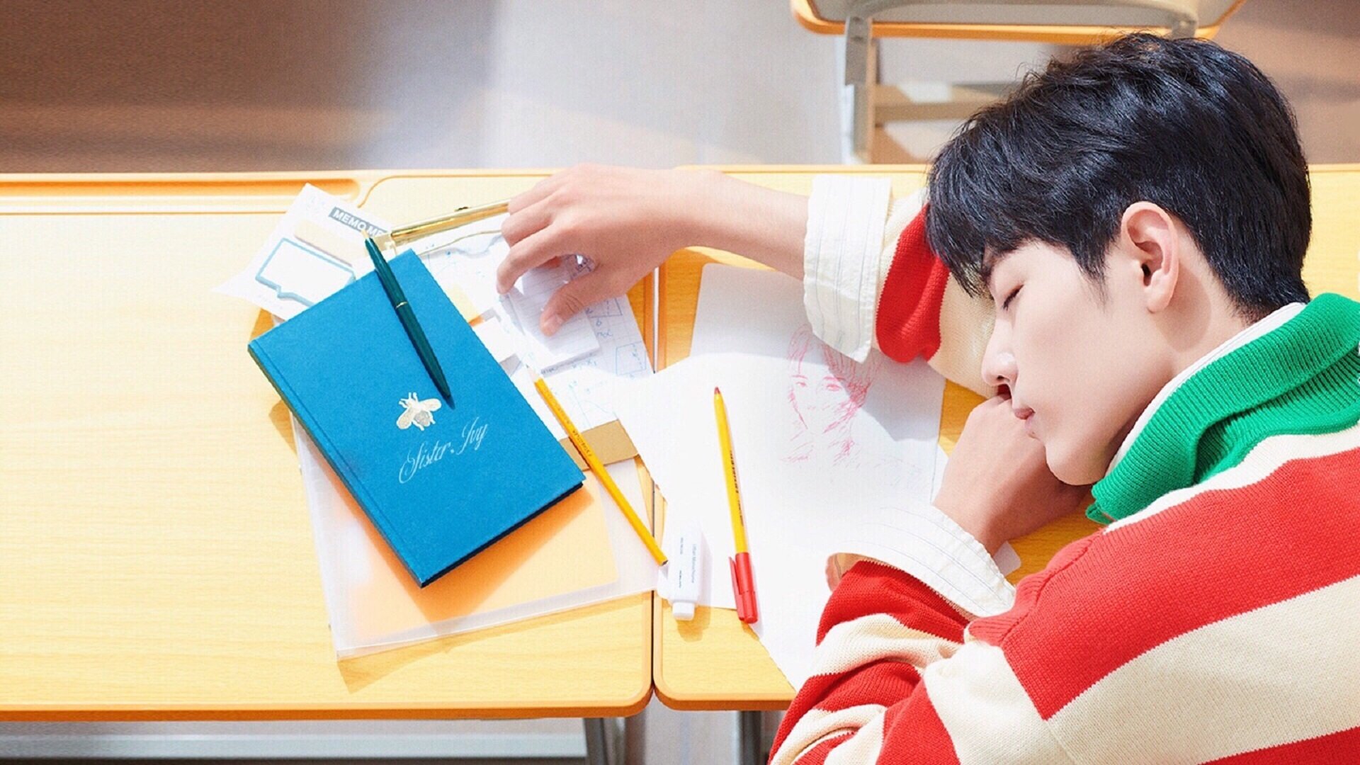 赛车的轰鸣与绝杀的呼号,F1揭幕战之夜与欧文的舞台哲学