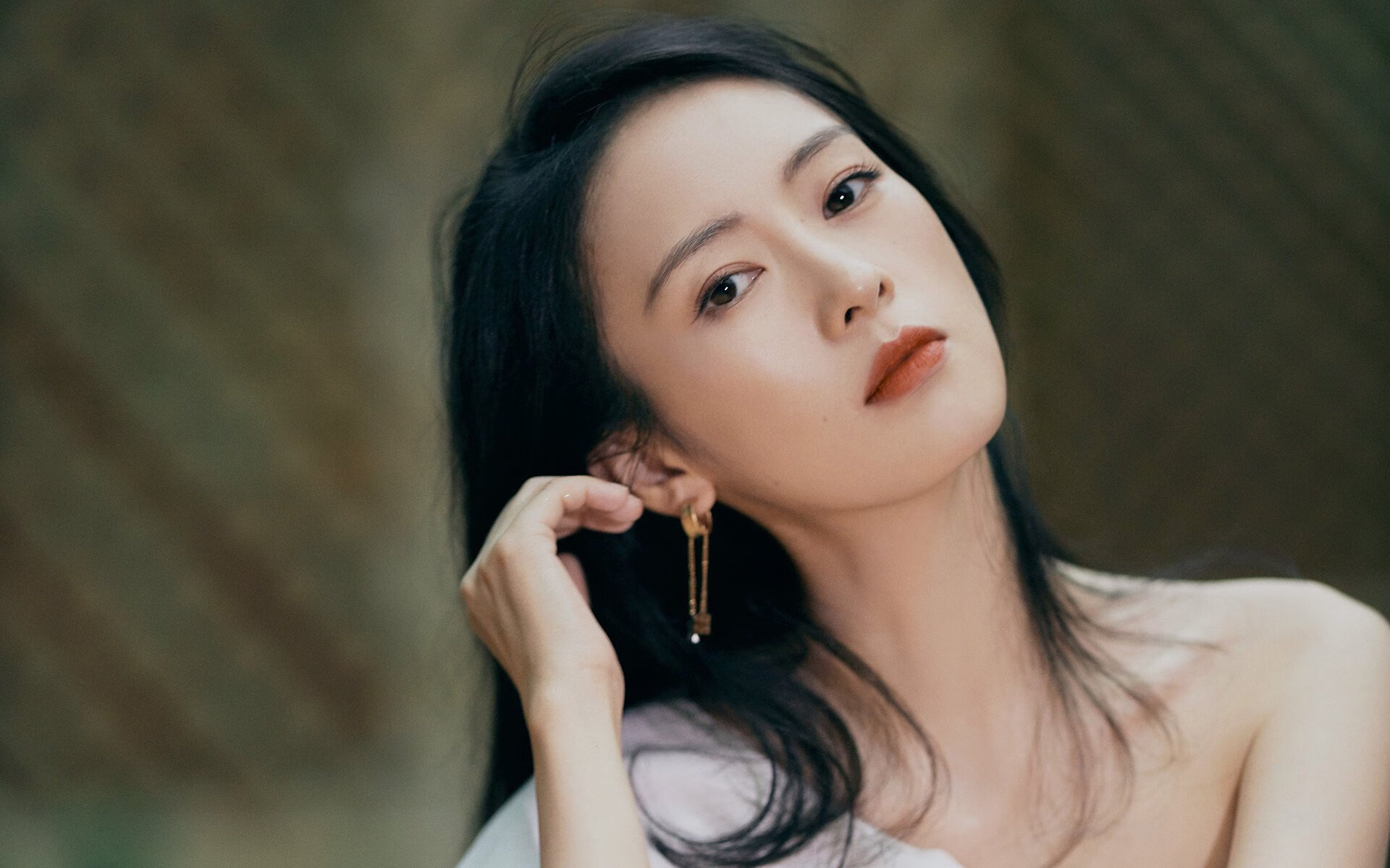 新势力崛起与王权捍卫,灰熊无情终结悬念,恩比德于焦点之夜宣示统治